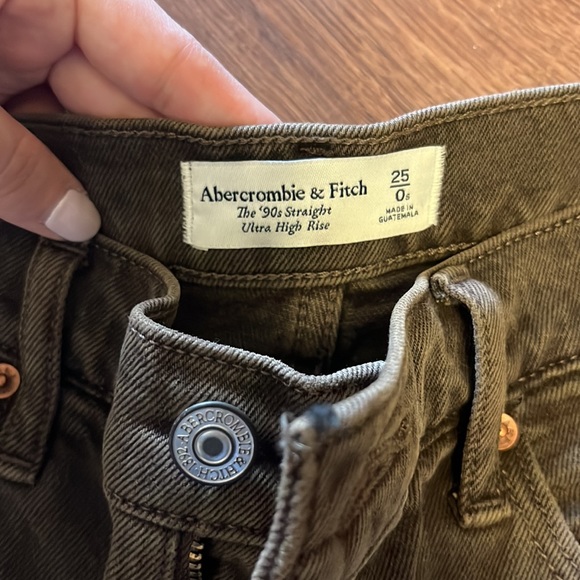Abercrombie Jeans - Picture 2 of 4
